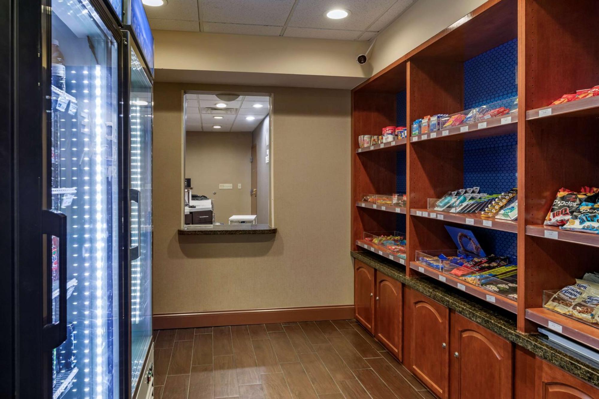 Hampton Inn Norco/Corona Eksteriør billede